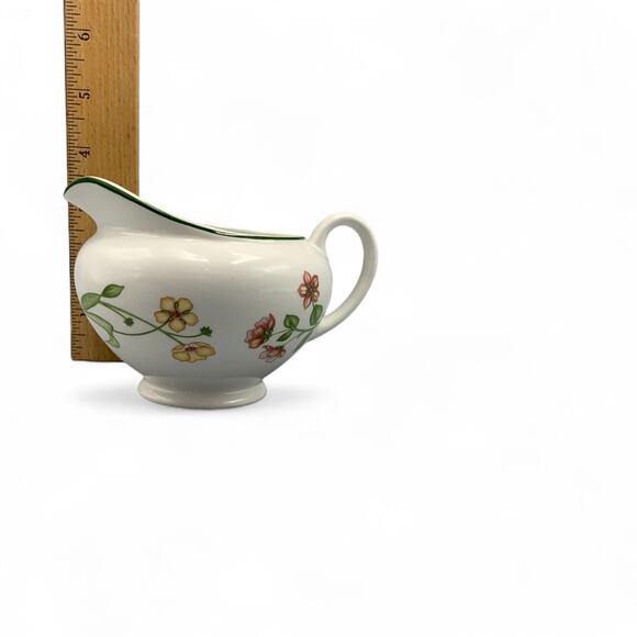 Johnson Bros Creamer Wild Flowers Design Made England Floral Botanical - Picture 8 of 9